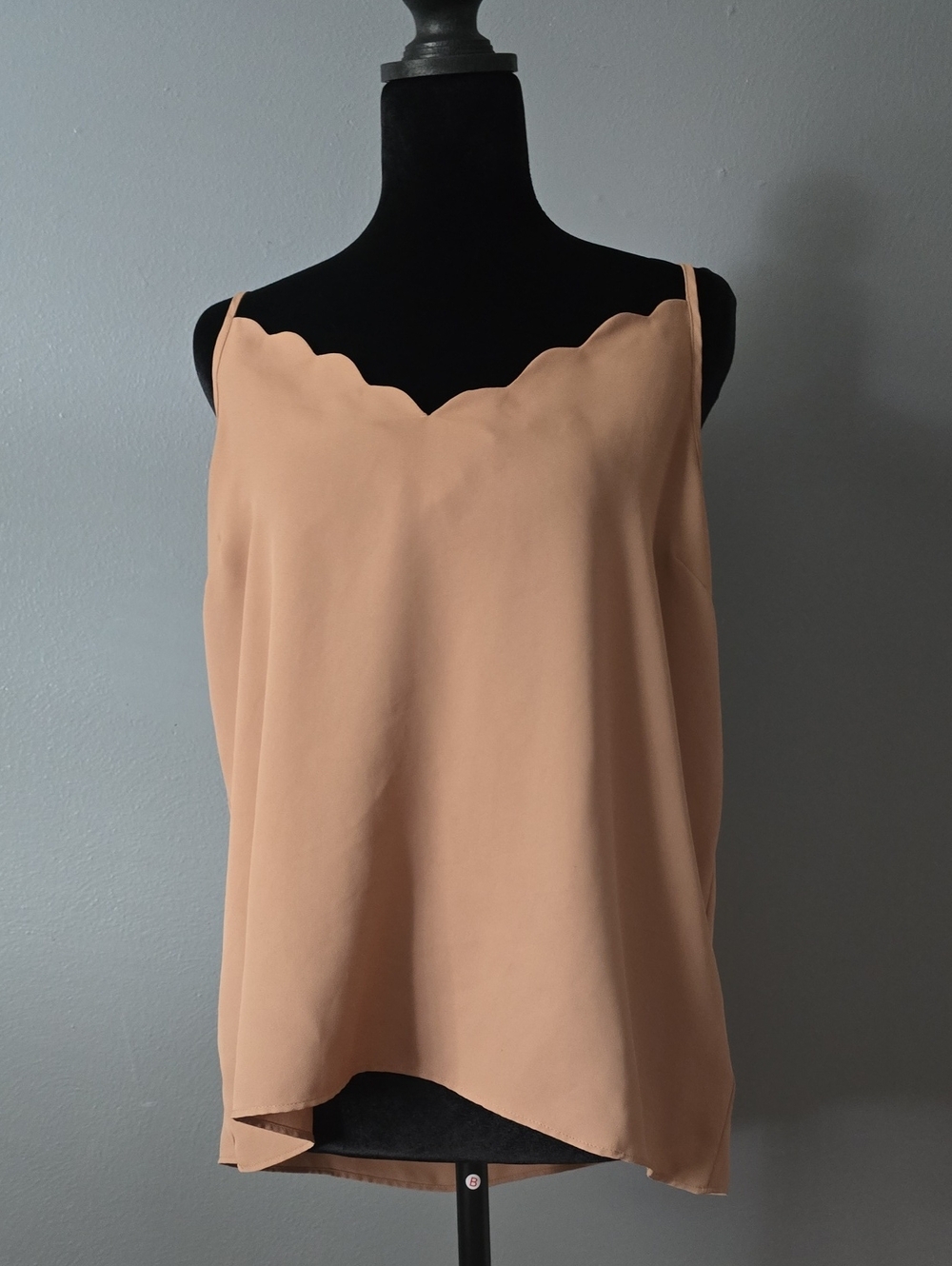 Express Scallop-Edge Camisole - Beige- Express